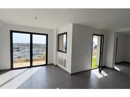 location appartement  m² t-4 à plouzané  1 300 €