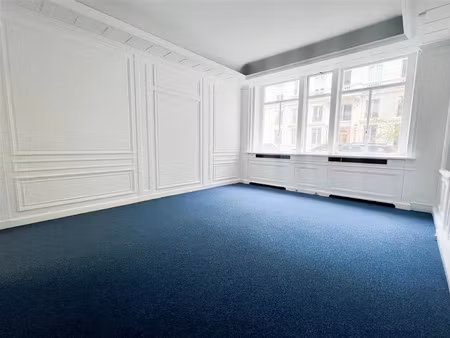 location locaux professionnels 4 pièces 126 m² à paris 2ème (75002)  4 400 €