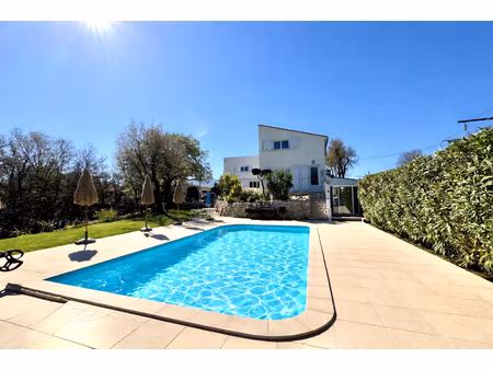 maison ortaffa 7 pièce(s) 252 m2 sur une parcelle arborée de 3917 m² avec piscine