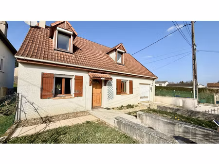 pavillon de 4 chambres en centre-ville