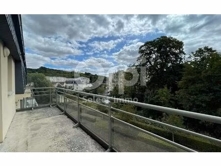 location appartement  m² t-3 à évreux  835 €