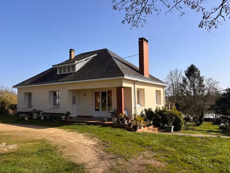 charmante maison à luché-pringé (entre la flèche et le lude)