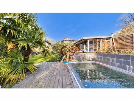 maison 4 pièces 160 m²