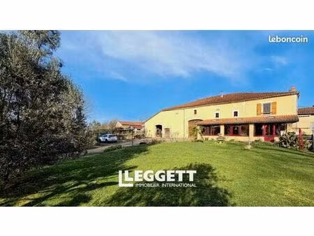 maison 7 pièces 206 m²