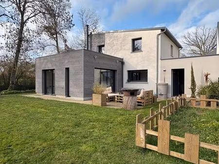 maison contemporaine 143 m² – 4 chambres dont suite rdc – extension salon 2022 – dpe b – j