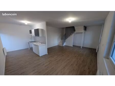 superbe t4 en duplex de 86 m² avec terrasse - pont du casse