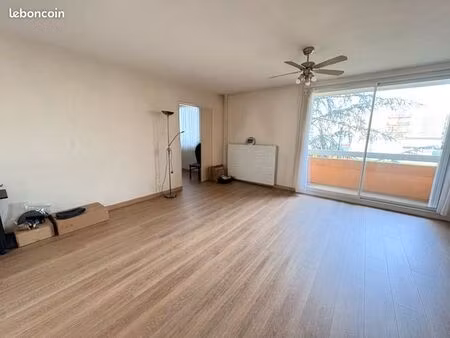 appartement 4 pièces 80 m²