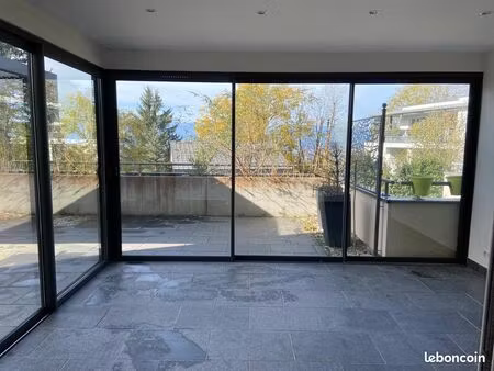 location proximité frontière suisse (genève) appartement de standing de 145 m2