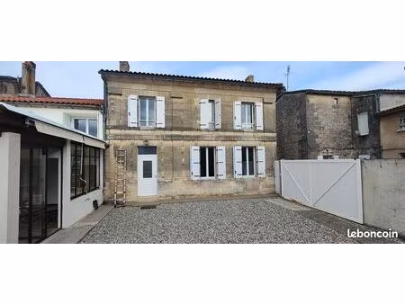 maison à louer à l'année