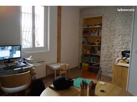 bureau 13 m² à louer – le pont-de-claix (38800)