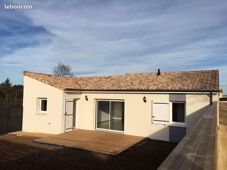 maison 4 pieces a vouille – 90 m2