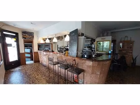 fonds de commerce bar/brasserie + entrepôt + maison indépendante