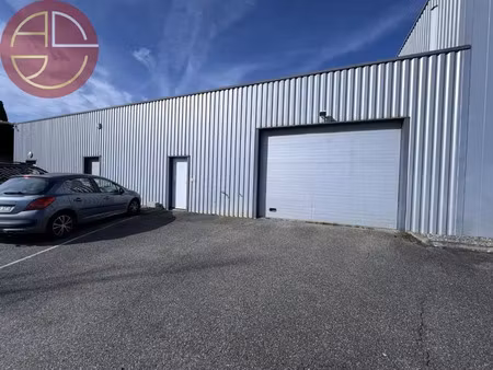 vente entrepôt beaupuy 31850