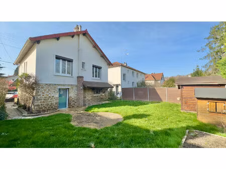 maison 4 pièces à athis mons  indépendante avec jardin et sous-sol