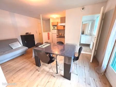 appartement t2 bis avec terrasse -balcon - parking prive et cellier
