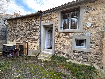 location appartement 2 pièces 37 18 m² rénové à fraisse-cabardès à 20 minutes de carcasson