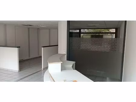 st cyrice - local commercial - en rdc - 70 m² environ