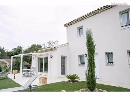 villa 5 pièces 114 m²
