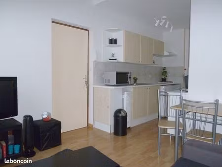 f 2 maxeville centre