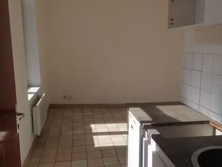 studio lumineux proche du centre