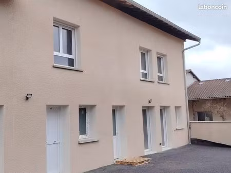 location maison à illiat