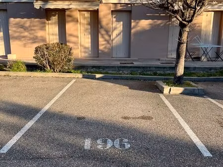 loue place de parking