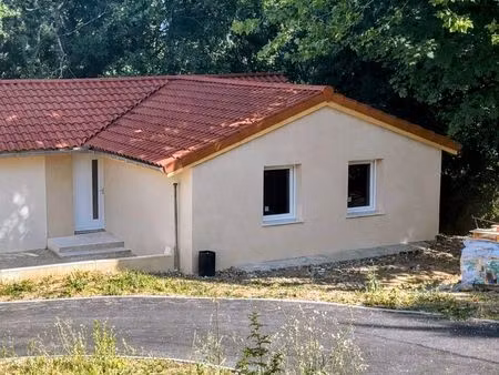 maison de plain-pied entièrement rénovée de 58 m²