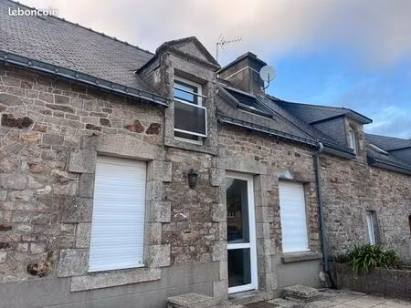 à louer à l’année – maisonnette rénovée mitoyenne 68 m²