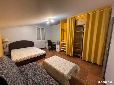 chambre 20 m2 pour etudiant/alternant -quartier et maison calme-place de parking-wifi-prix