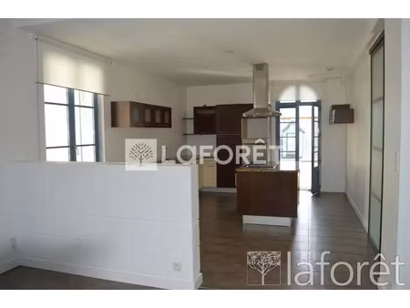 location appartement 5 pièces à pont-l'abbé (29120) : à louer 5 pièces / 220m² pont-l'abbé
