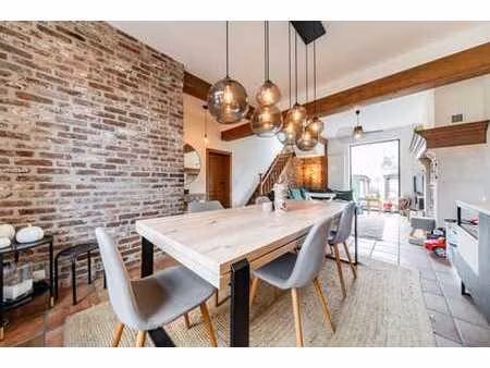 l'évidence vous présente .. 0499/38.93.42