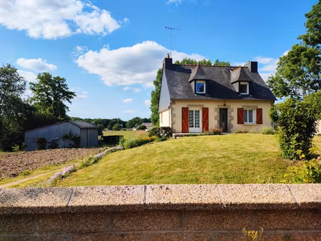 goméné : belle maison 3 chambres et grand terrain