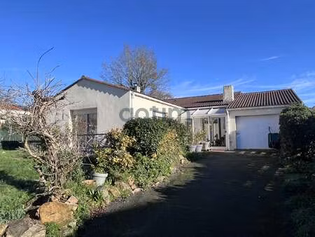 vente maison à la roche-sur-yon (85000) : à vendre / 118m² la roche-sur-yon