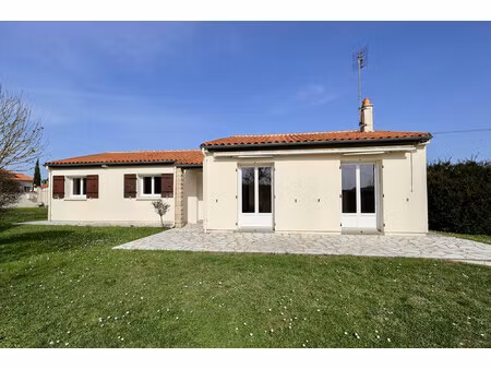 maison de plain-pied de 85 m² située à cozes