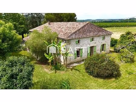 ferme en pierre 239m² vue sur le château de duras