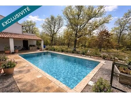 jolie propriété de 3 hectares avec pisicne à simiane la rotonde