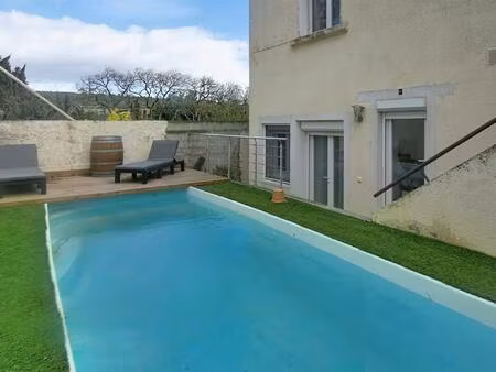 maison de village avec garage  terrasse et piscine