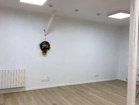 vente bureaux et commerces à dinan (22100) : à vendre / 36m² dinan