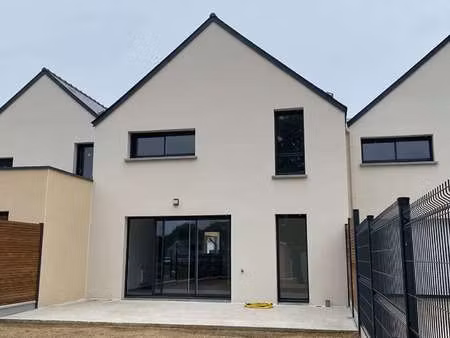 location appartement 4 pièces à trélivan (22100) : à louer 4 pièces / 81m² trélivan