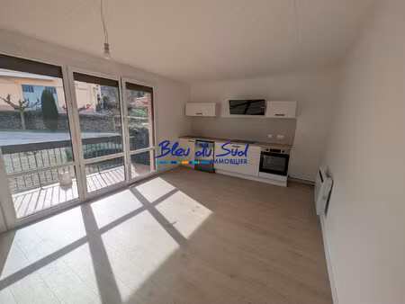 appartement t2 bis entièrement rénové avec balcon et vue dég