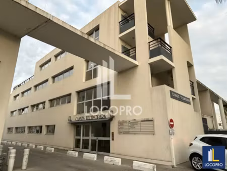 a louer - bureaux - 347 m2 divisibles - cannes la bocca