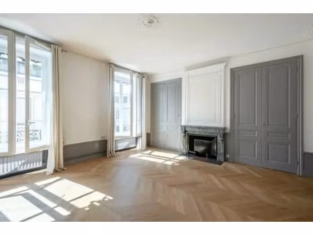 bureaux lumineux à louer paris - 75001 saint honore - vendome