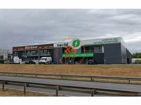 local commercial a louer