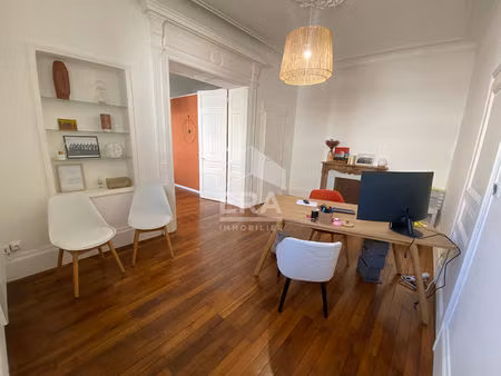 local commercial 3 pièces 50 m² à louer la roche-sur-yon 85000 ? | era immobilier