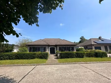 huis te huur in brasschaat met 3 slaapkamers