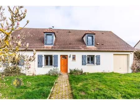 maison 7pièce(s) 5chambre(s) 130 m² tacoignières (78910)