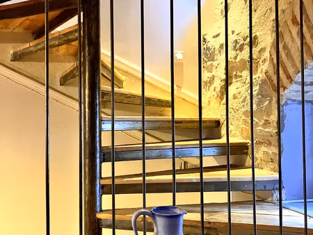 maison de ville t3 meublee dans le centre historique de caho