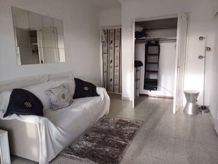 location appartement 1 pièce 15 m² à cannes (06150)