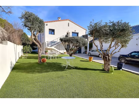 villa évolutive 171 m² – terrain 540 m² – usage mixte possible – tramway immédiat