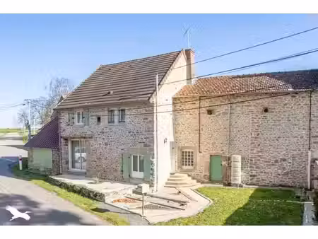 vente maison 7 pièces 172 m² à saint-amand-magnazeix (87290)  207 192 €